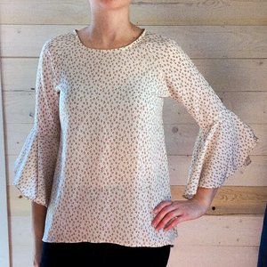 EUC Lauren Conrad | X-Small | Ivory | Leopard Print Ruffle Sleeve Blouse